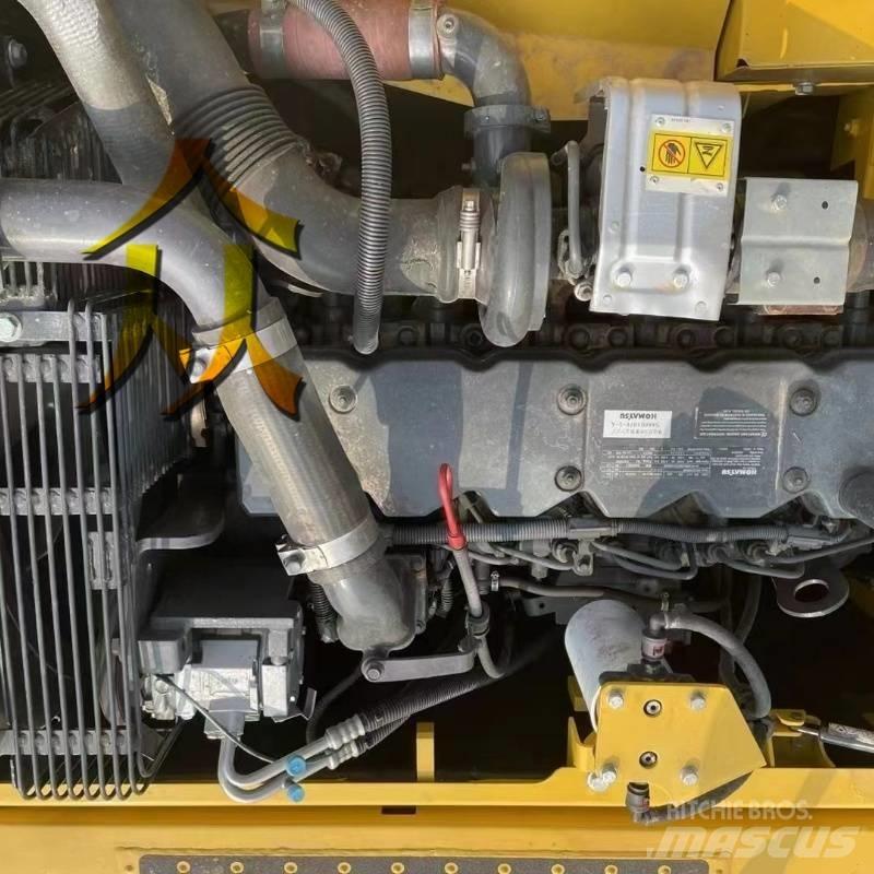 Komatsu PC 200 Гусеничні екскаватори