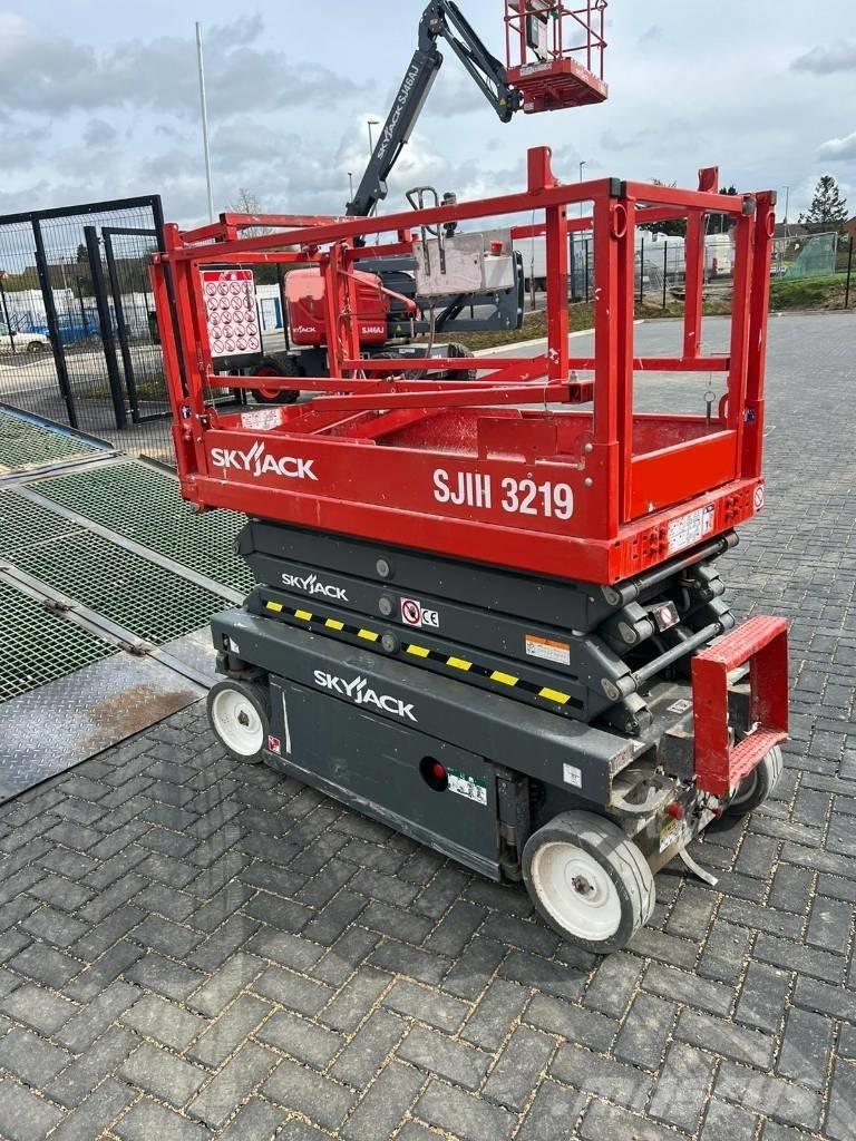 SkyJack SJ 3219 Підйомники-ножиці