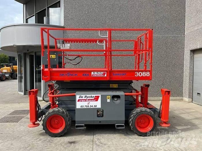SkyJack SJ6832RT Підйомники-ножиці