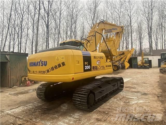Komatsu pc200-7 Гусеничні екскаватори