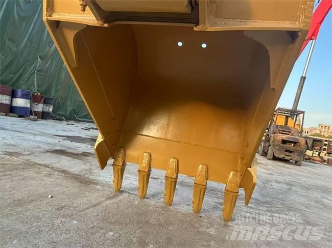 CAT 320 B Гусеничні екскаватори