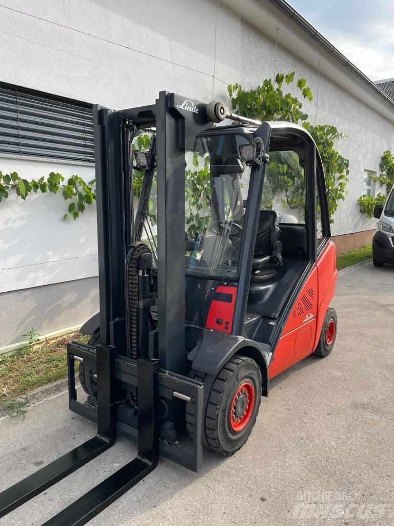 Linde H 30 T Газові навантажувачі