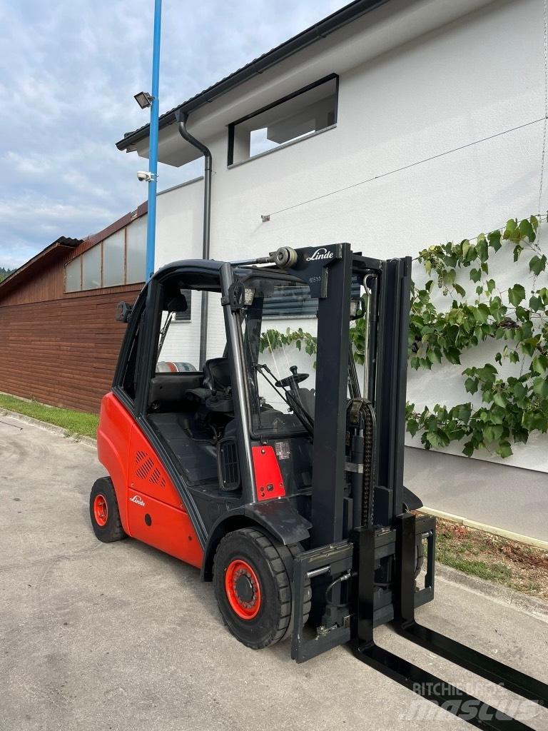 Linde H 30 T Газові навантажувачі