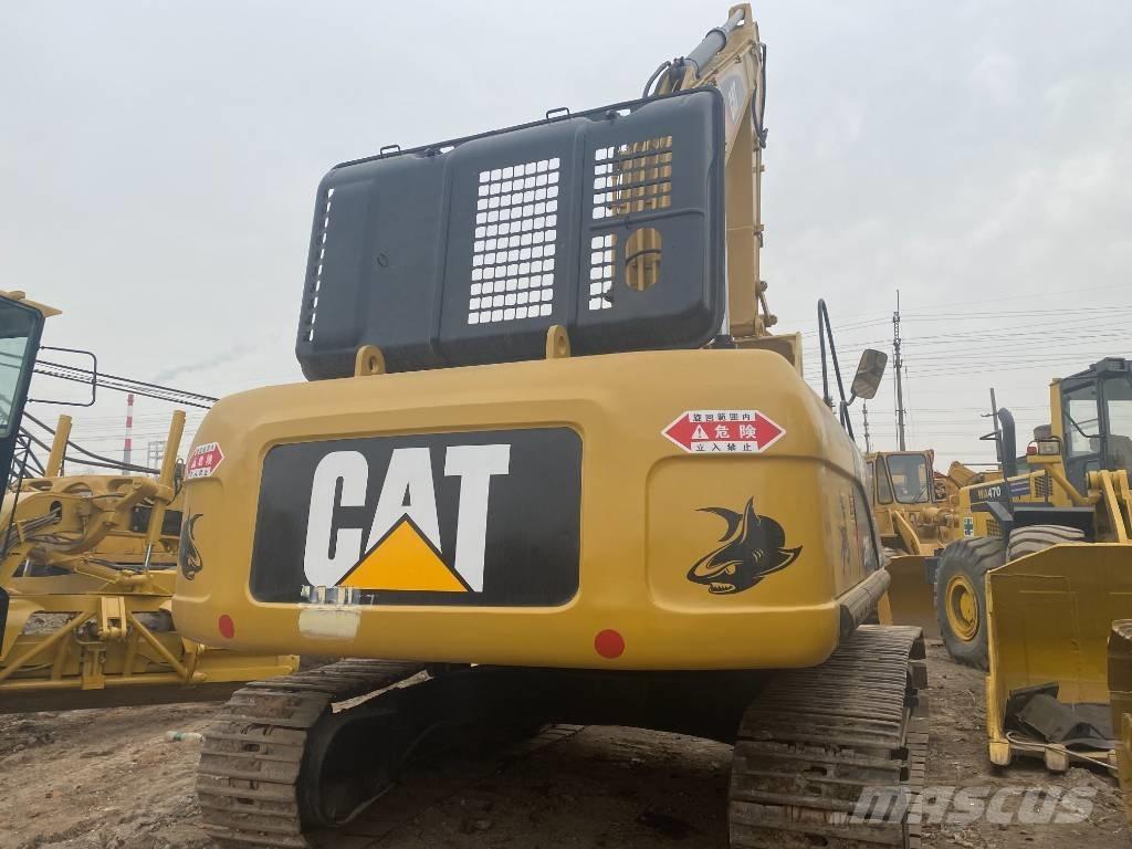 CAT 330 D Гусеничні екскаватори