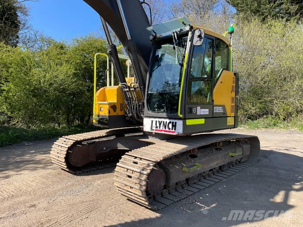 Volvo ECR 235 Гусеничні екскаватори
