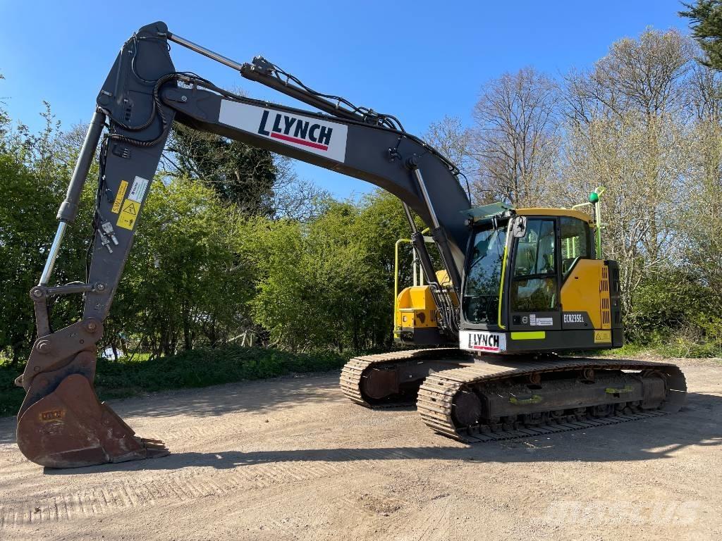 Volvo ECR 235 Гусеничні екскаватори