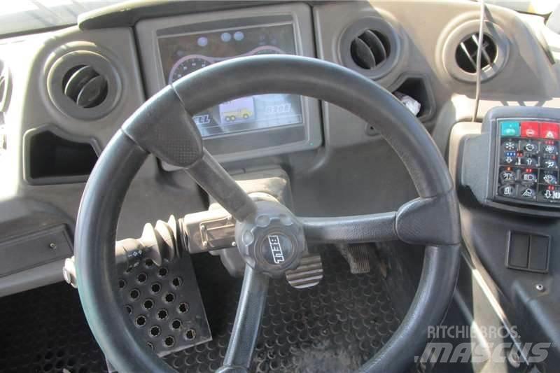 Bell B20E 6X4 Зчленовані самоскиди