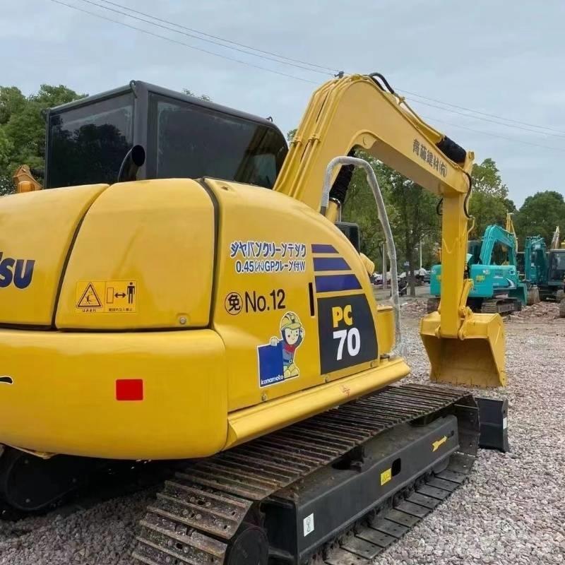 Komatsu PC70 Гусеничні екскаватори