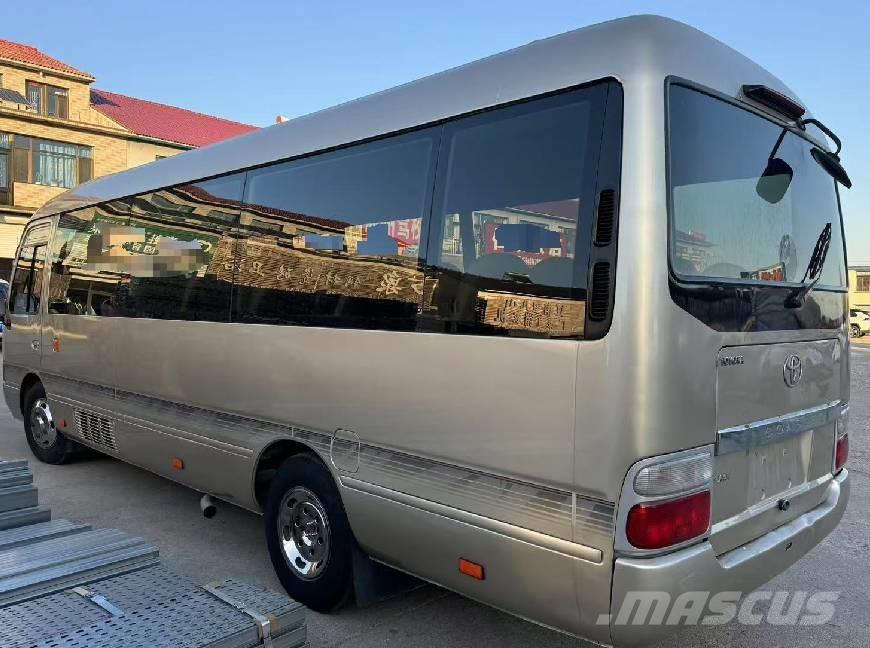 Toyota Coaster Міжміські автобуси