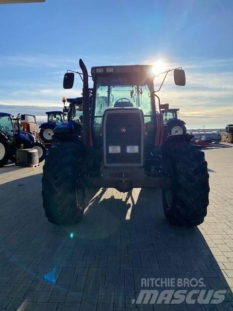 Massey Ferguson 6190 Трактори