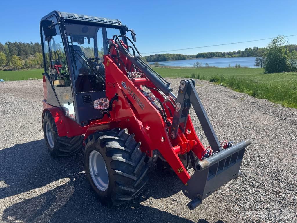 Flexitrac 1226 CAB Багатофункціональне обладнання для вантажних і землекопальних робіт