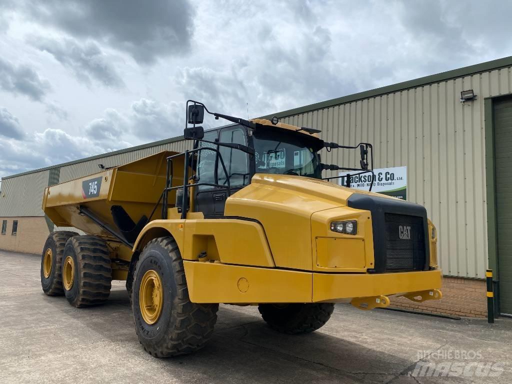CAT 745 C Зчленовані самоскиди