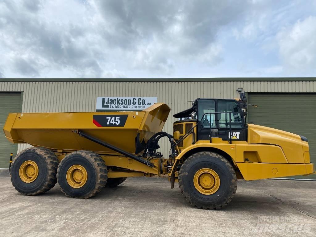 CAT 745 C Зчленовані самоскиди