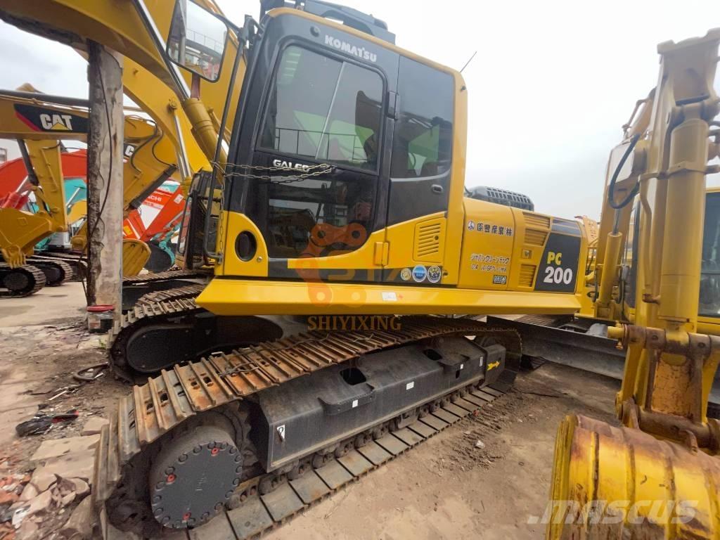 Komatsu PC 200-8 Гусеничні екскаватори