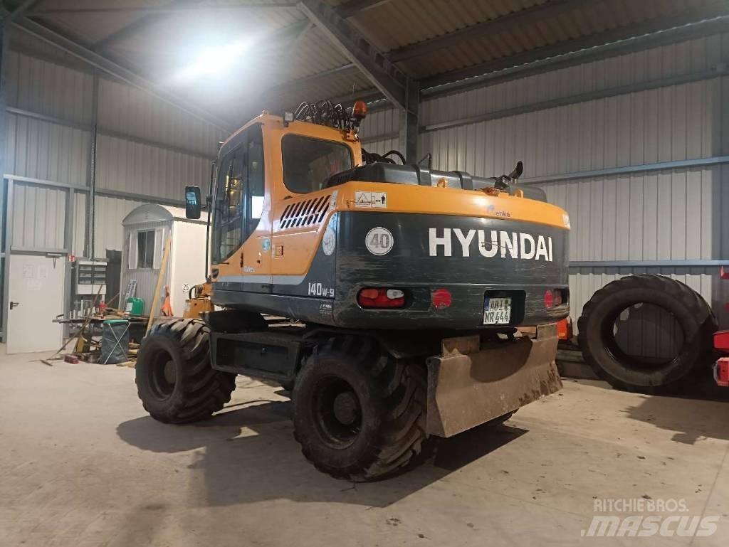 Hyundai RW140-9A Колісні екскаватори