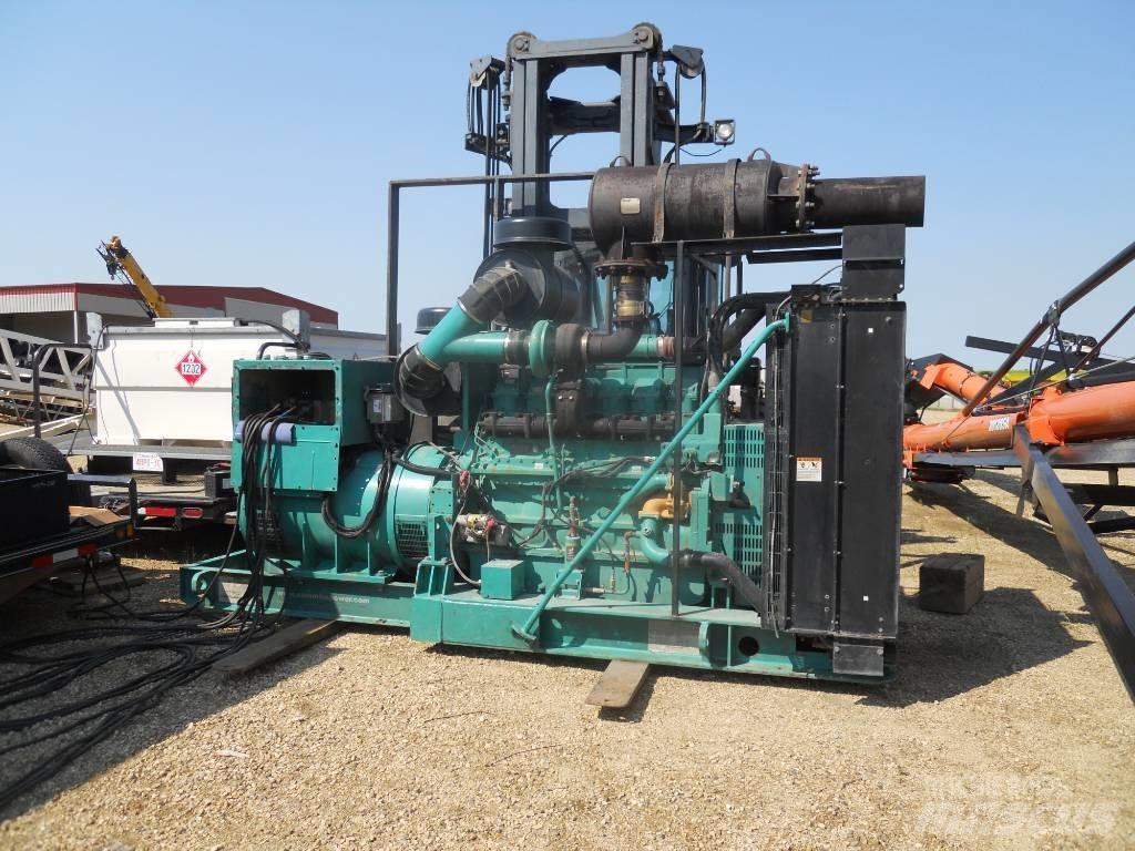 Cummins 600KW Дизельні генератори