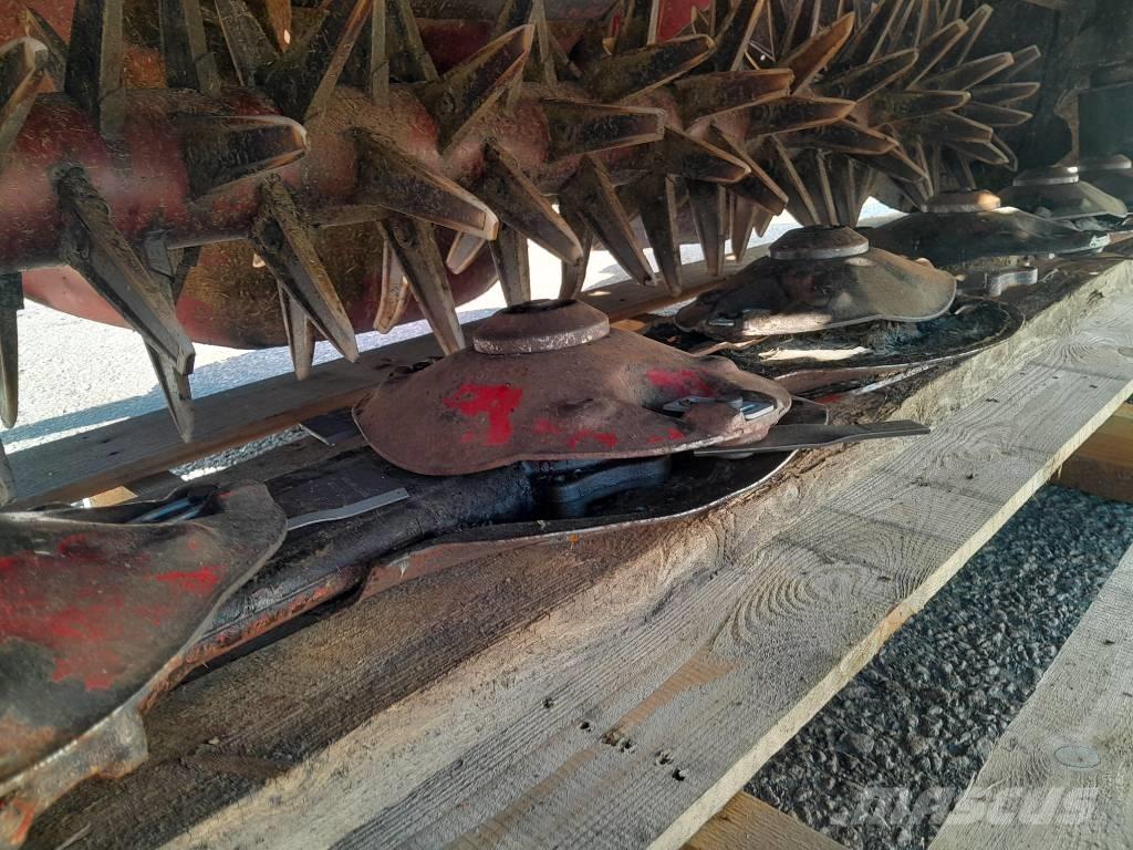 Lely 320 FC Косилки-формувачі