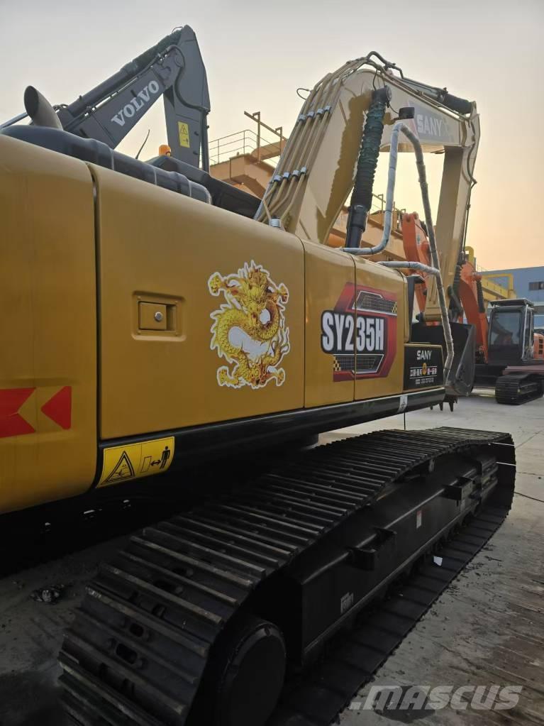 Sany SY 235 Гусеничні екскаватори