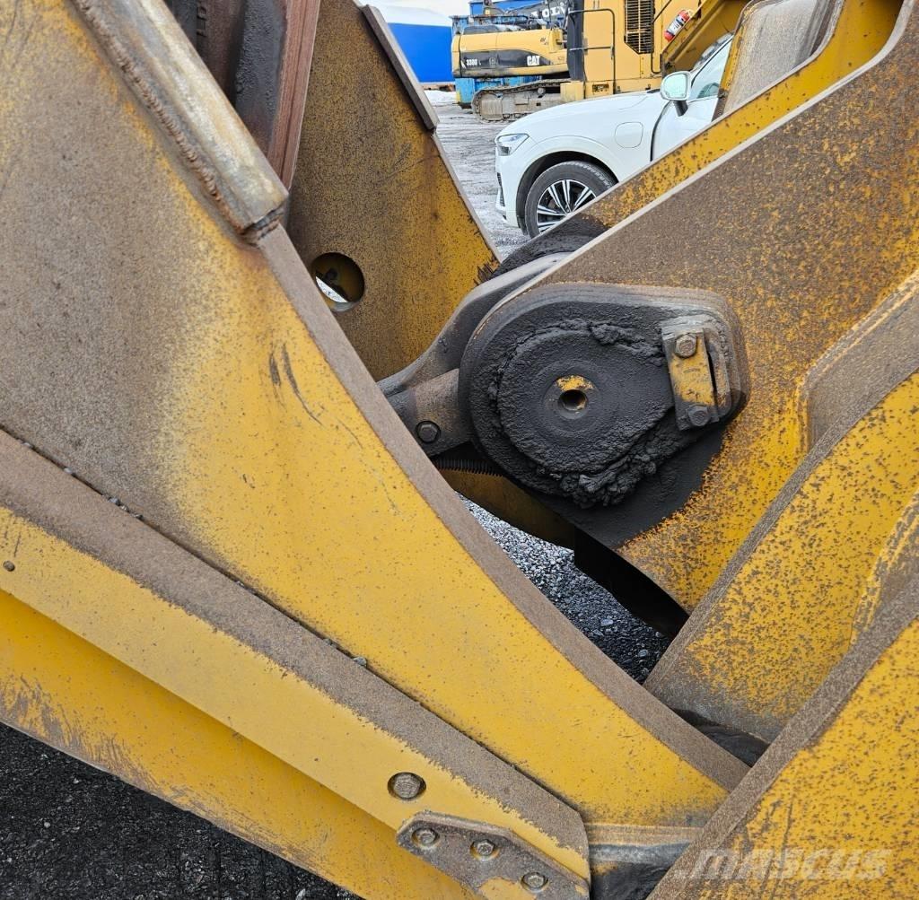 CAT 988 K Фронтальні навантажувачі