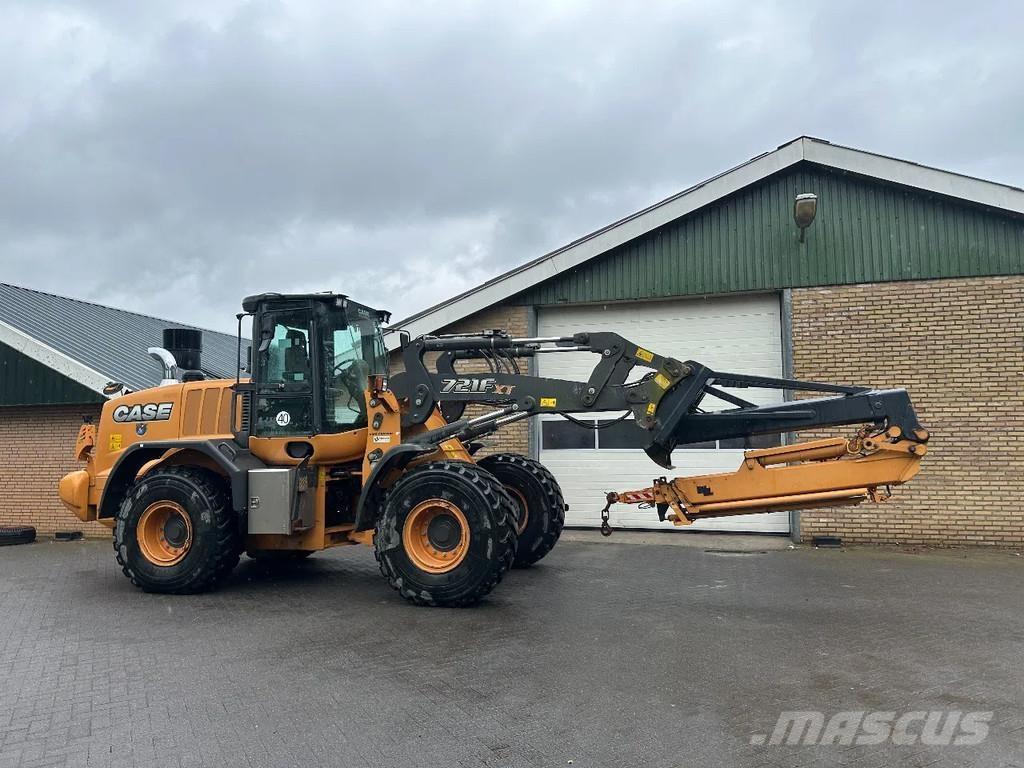 CASE 721F Фронтальні навантажувачі