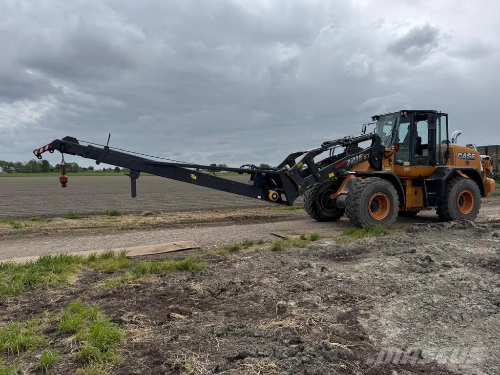 CASE 721F Фронтальні навантажувачі