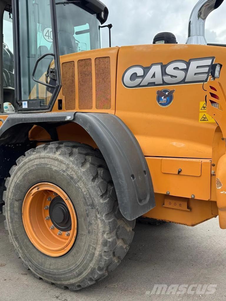 CASE 721F Фронтальні навантажувачі
