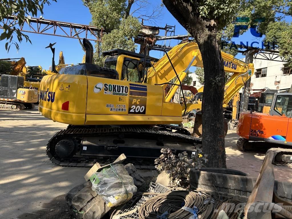 Komatsu PC 200 Гусеничні екскаватори