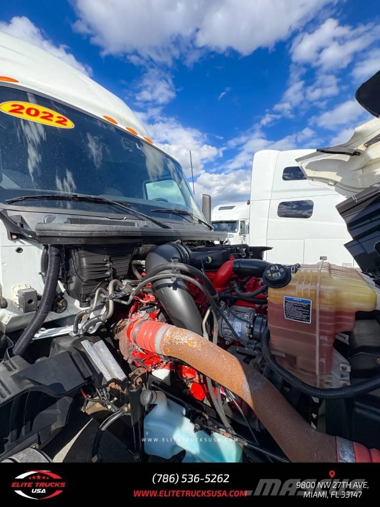 International LT Тягачі