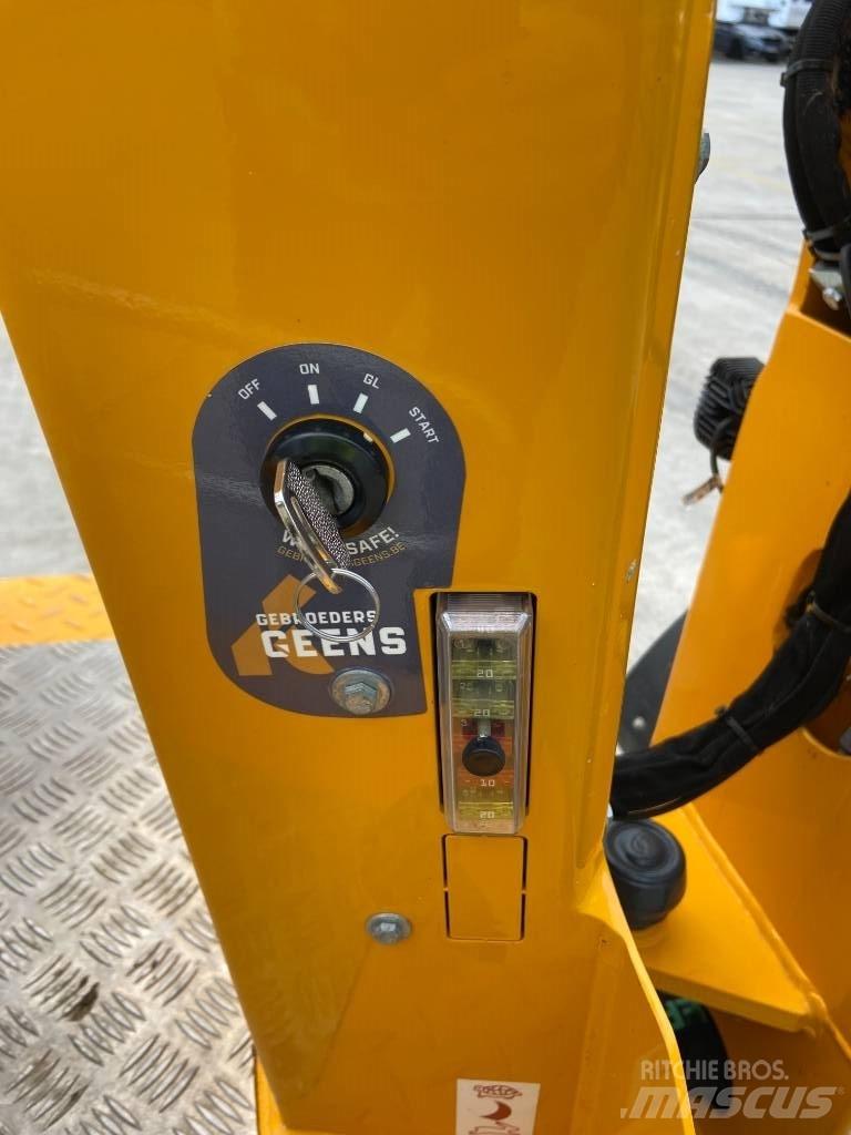 Knikmops KM 100 Фронтальні навантажувачі