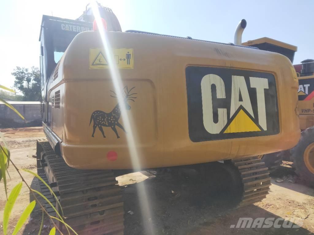 CAT 330D Гусеничні екскаватори