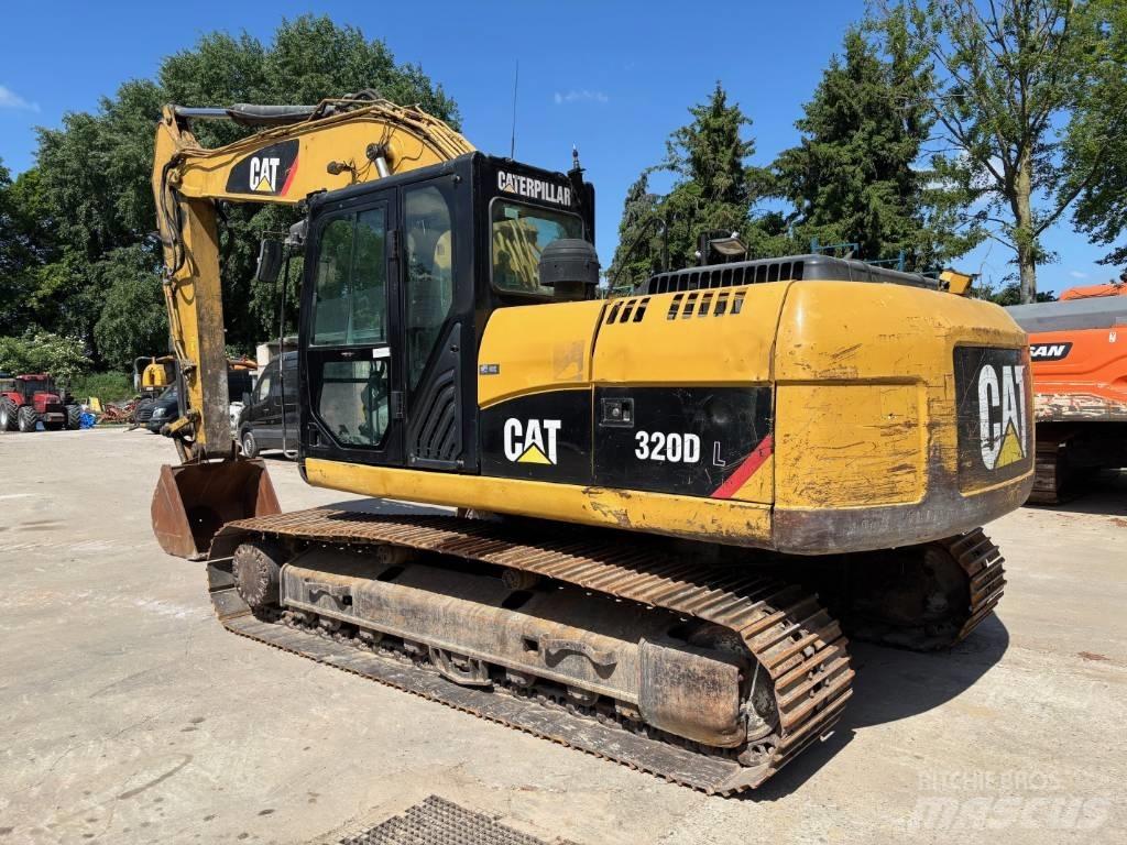 CAT 320 D L Гусеничні екскаватори