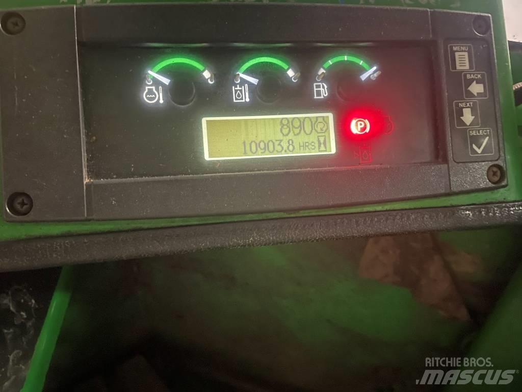 John Deere 643 K Валочно-пакетувальні машини