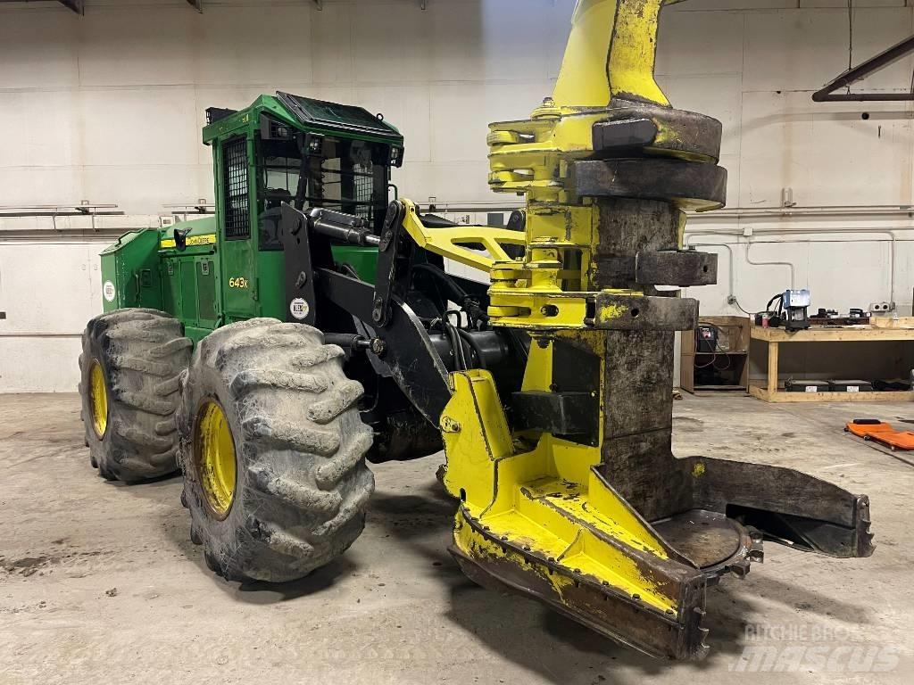 John Deere 643 K Валочно-пакетувальні машини