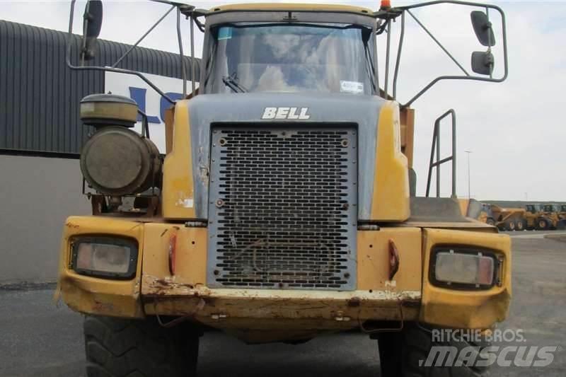 Bell B40D 6X6 Зчленовані самоскиди