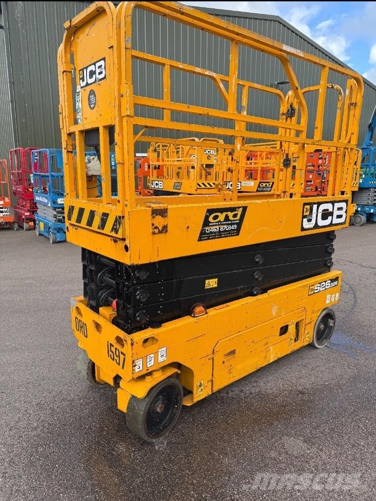 JCB S 2632 E Підйомники-ножиці
