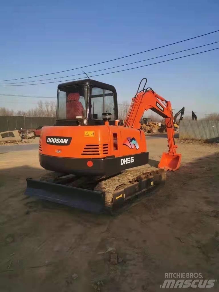 Doosan DH55 Гусеничні екскаватори