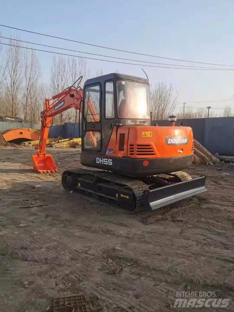 Doosan DH55 Гусеничні екскаватори