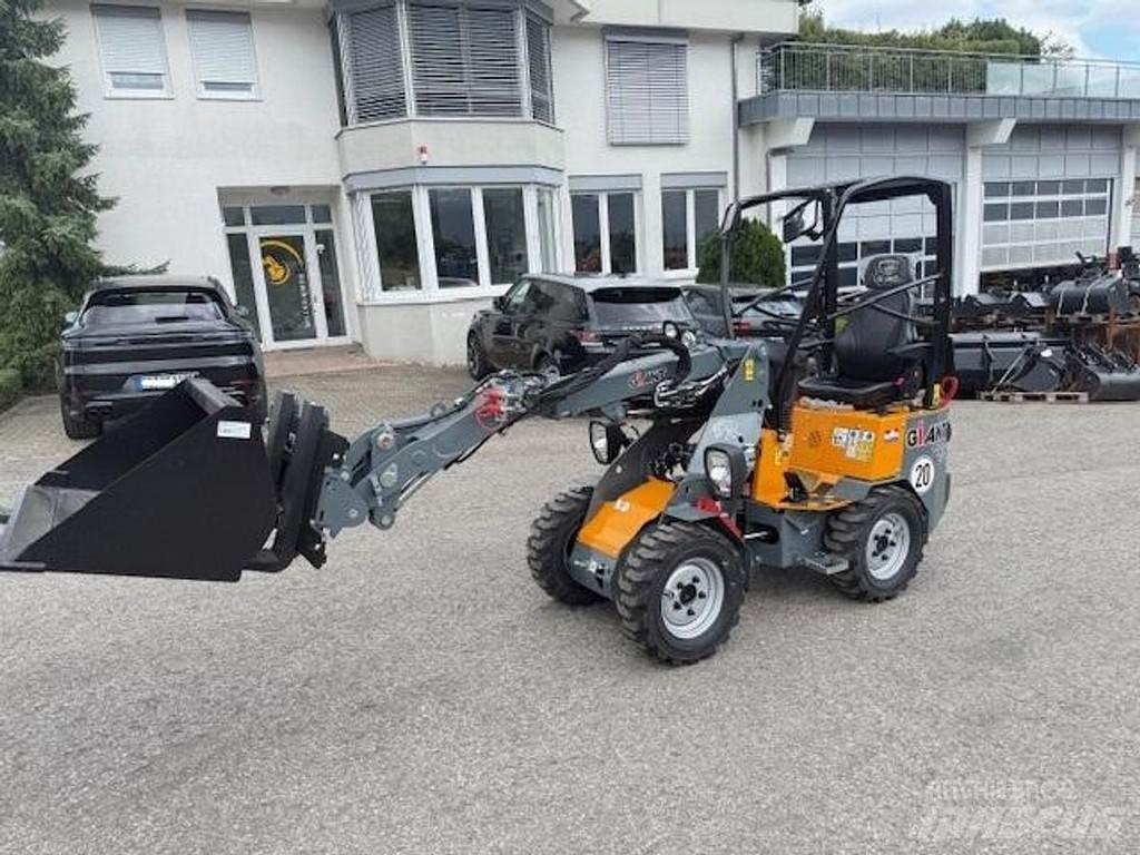 GiANT G1200 Tele Фронтальні навантажувачі