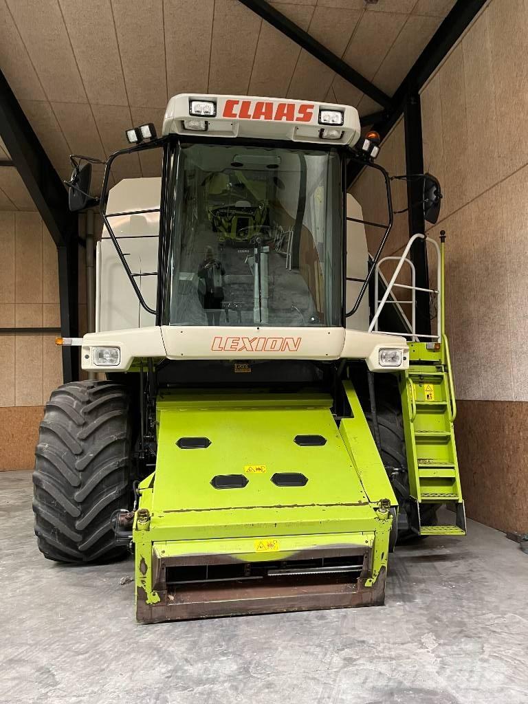 CLAAS Lexion 460 Зернозбиральні комбайни