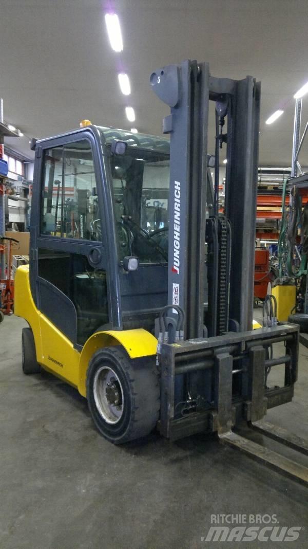 Jungheinrich DFG 430 Дизельні навантажувачі