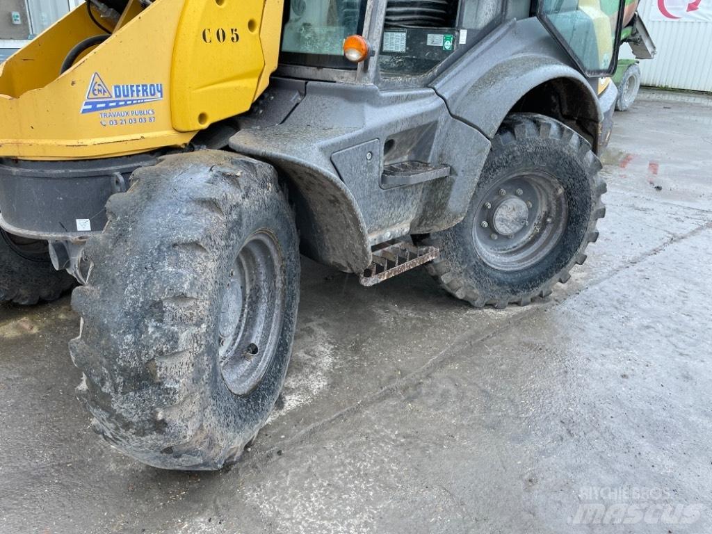 Mecalac AS900 Фронтальні навантажувачі
