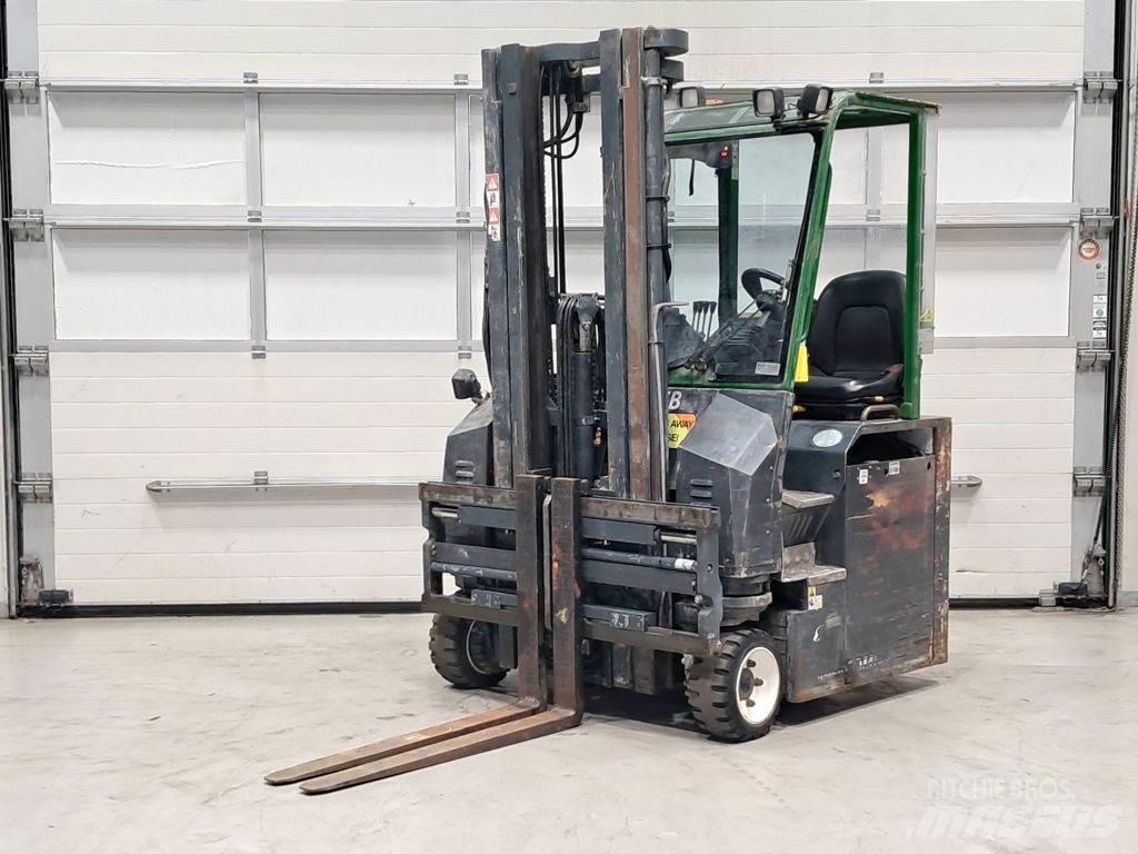 Combilift C3000CBE Бокові навантажувачі