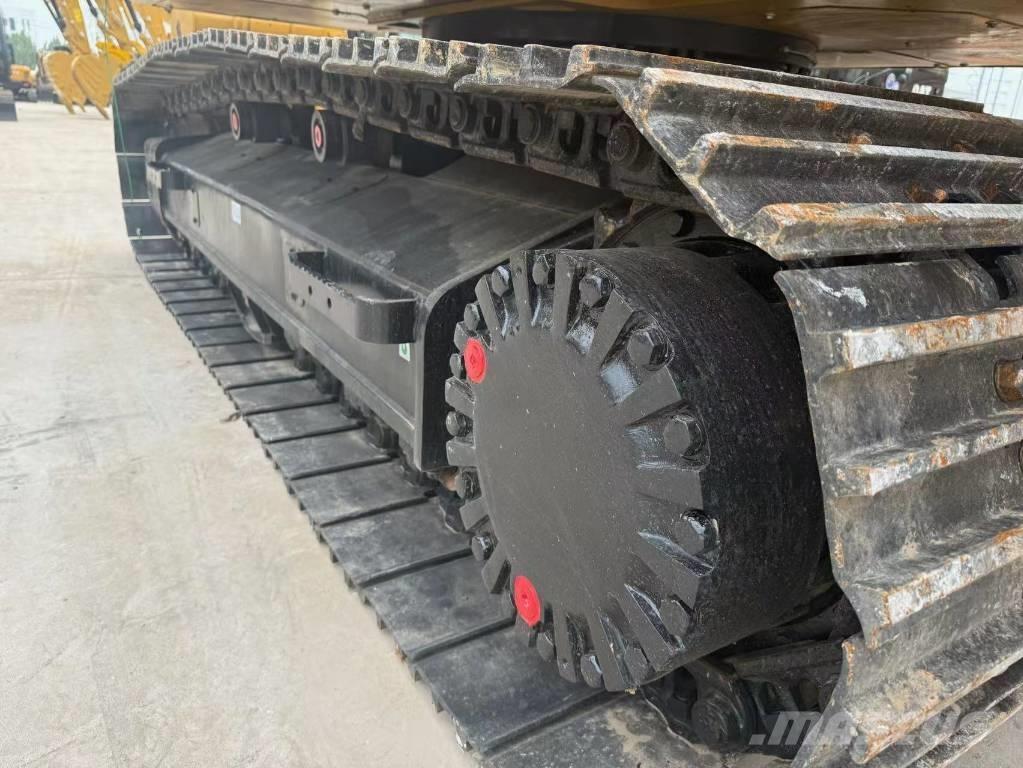 CAT 320 D Гусеничні екскаватори