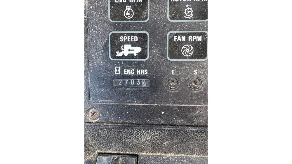 Case IH 1680 Зернозбиральні комбайни