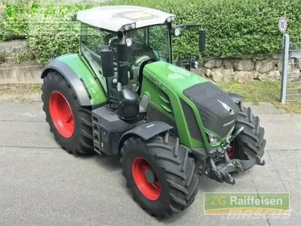 Fendt 828 vario s4 Трактори