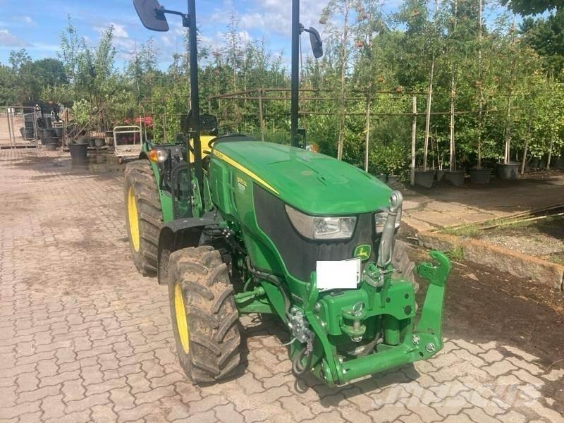 John Deere 5075 GL Трактори