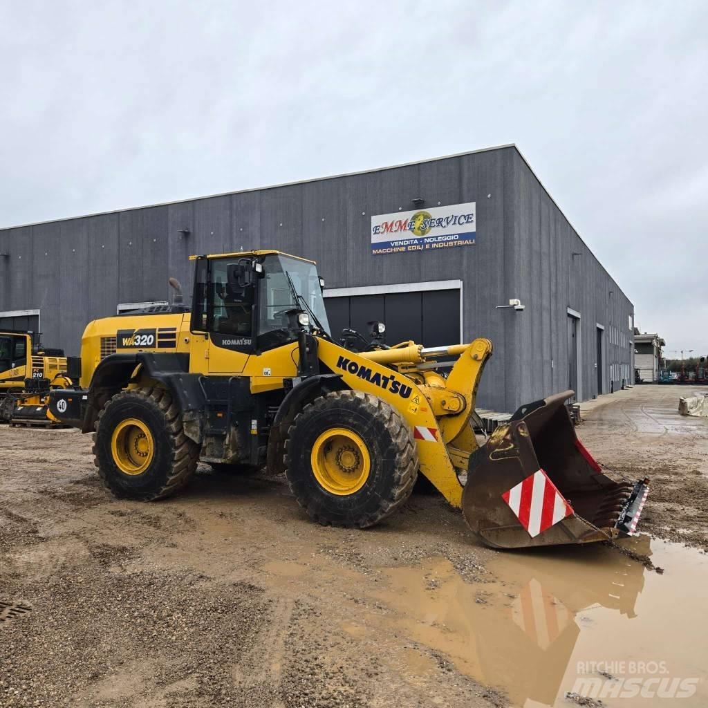 Komatsu WA 320-8 Фронтальні навантажувачі