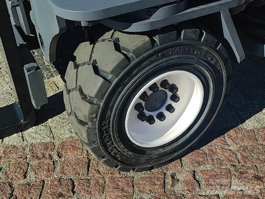Combilift C5000XL Чотириходові річ-траки