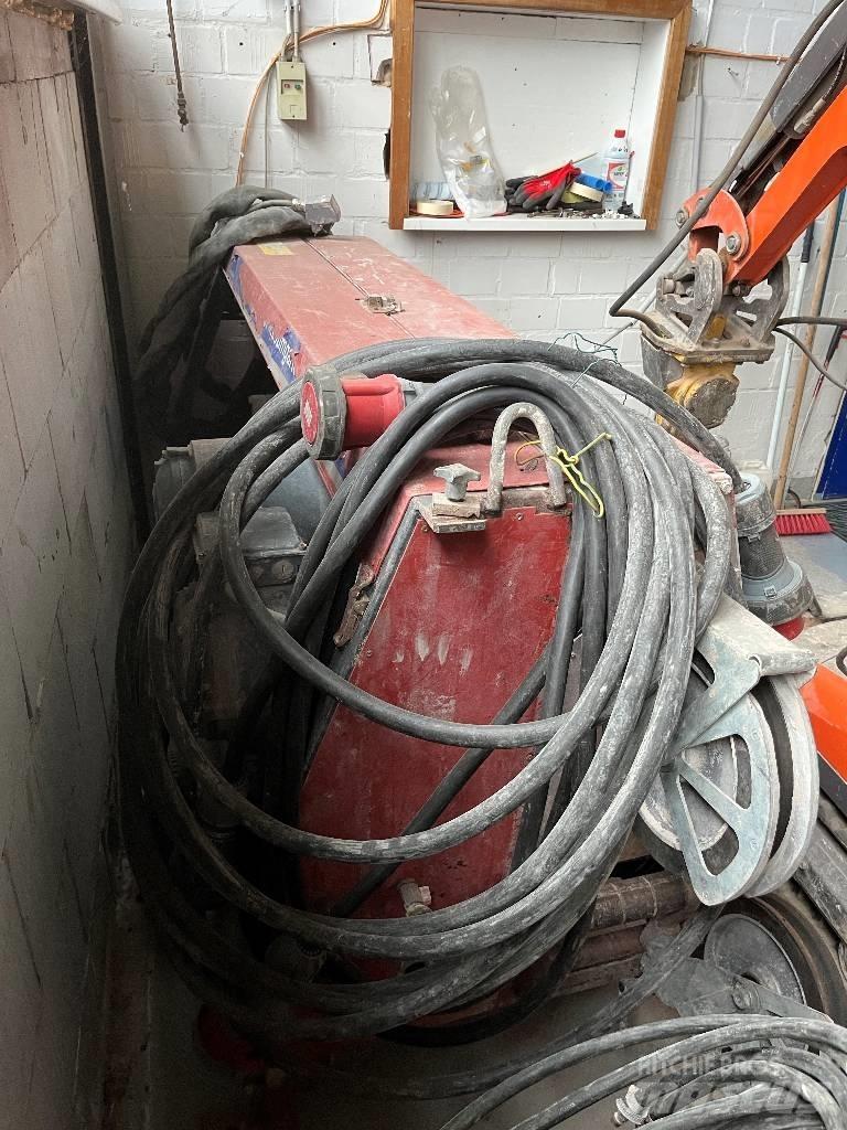Hilti DSW 3018 E Бензорізи