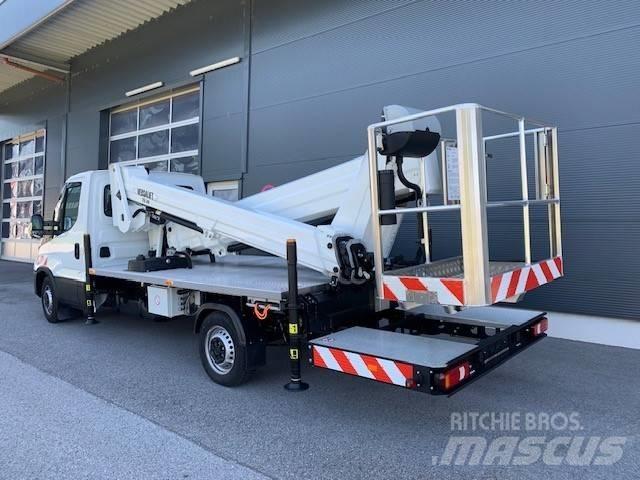 VERSALIFT VTX-240.3 Автовишки на базі вантажівки